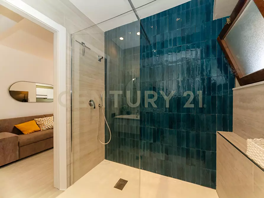 Immagine 17 di Bilocale in affitto  in Via Vampolieri 42 a Aci Castello