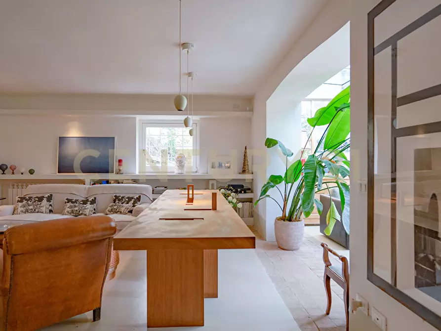 Immagine 13 di Villa in vendita  in Via Cassia 1951 a Roma