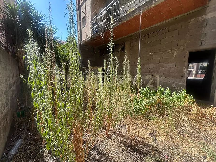 Immagine 10 di Garage in vendita  in Via Livorno 89 a Misterbianco