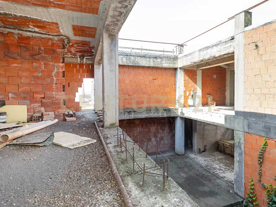 Immagine 2 di Casa indipendente in vendita  in Via Marchese 392 a Misterbianco