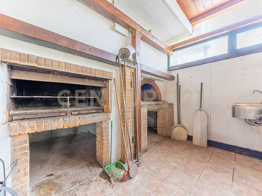 Immagine 30 di Attività commerciale in vendita  in Via Fratelli Maristi 14 a Roma