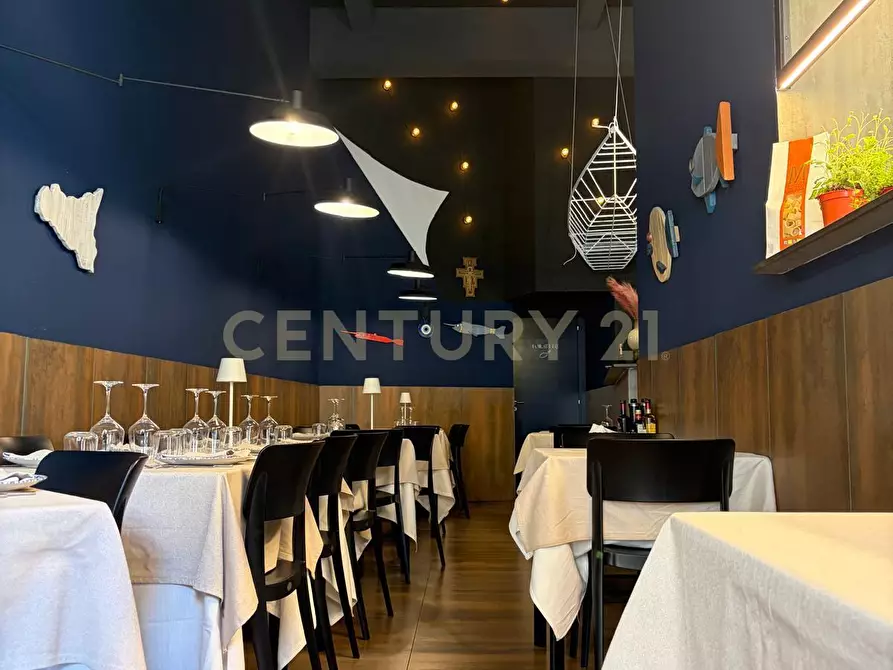 Immagine 7 di Bar / Ristorante in vendita  in Via Davì 43 a Acireale