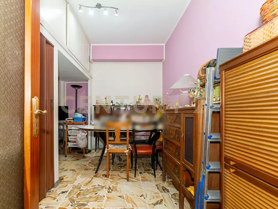 Immagine 15 di Pentalocale in vendita  in Via Goffredo Mameli 4 a Belpasso