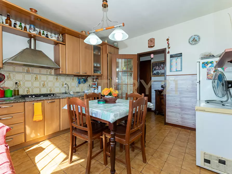 Immagine 22 di Trilocale in vendita  in VIALE CASTAGNOLA 17 a Catania