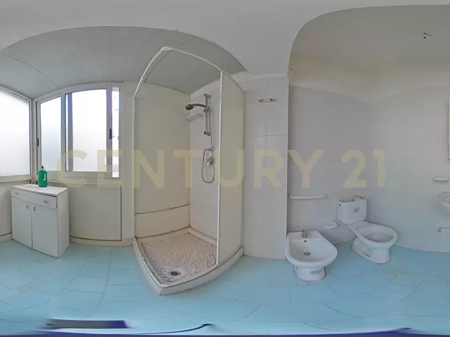 Immagine 78 di Pentalocale in vendita  in Piazza Spedini 8 a Catania