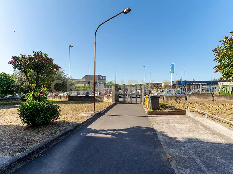 Immagine 3 di Pentalocale in vendita  in Via Carrubella 155 a Gravina Di Catania
