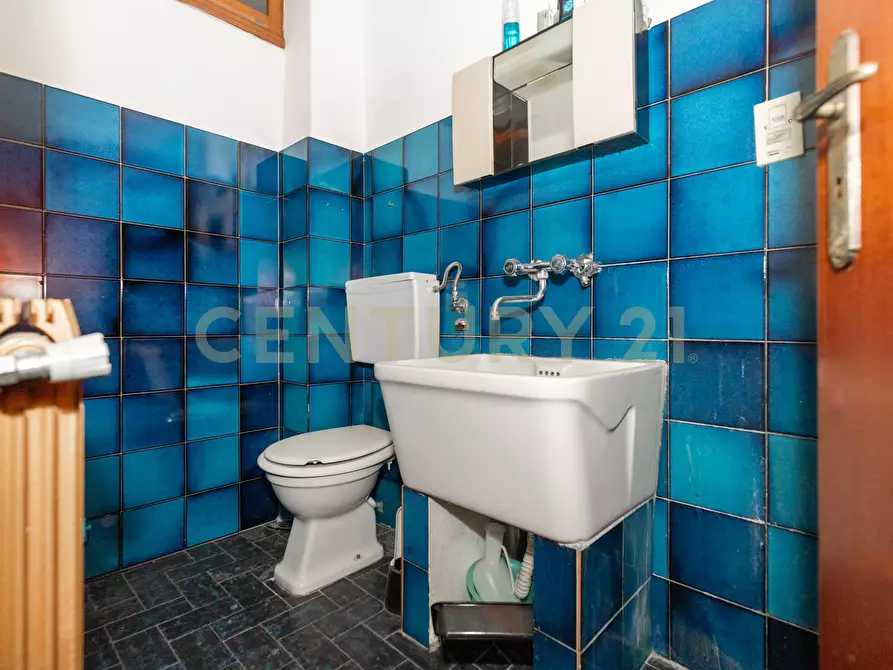 Immagine 35 di Quadrilocale in vendita  in Via Catania 310 a Adrano