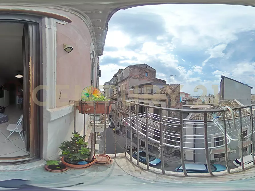 Immagine 39 di Trilocale in vendita  in Via del Vecchio Bastione 29 a Catania