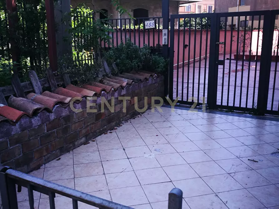 Immagine 15 di Locale commerciale in vendita  in Via Siculo Orientale 488 a Catania