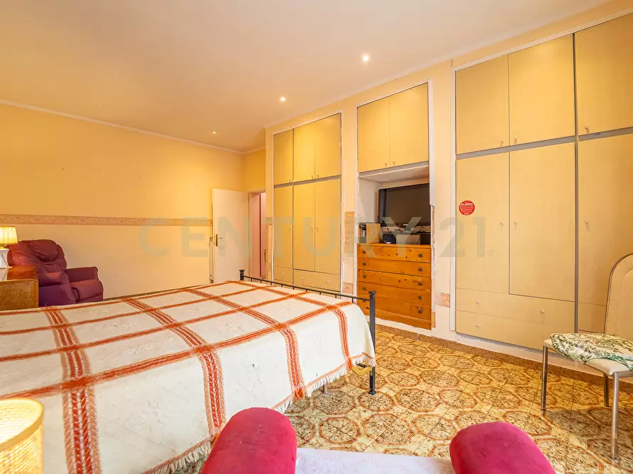 Immagine 8 di Pentalocale in vendita  in Via Due Giugno 66 a Fonte Nuova