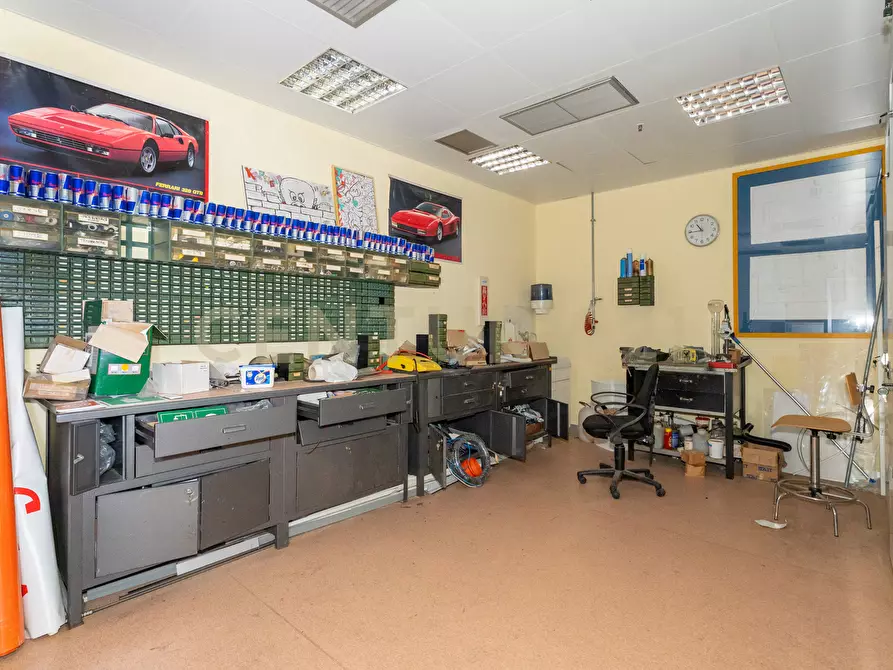 Immagine 44 di Attività artigianale in vendita  in Strada III Mimosa 14 a Catania