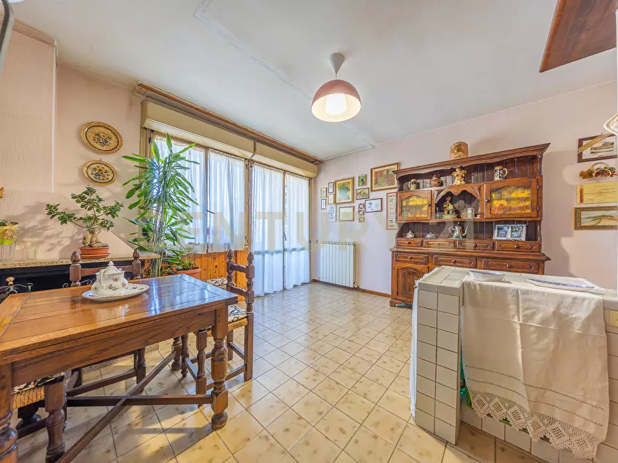 Immagine 20 di Quadrilocale in vendita  in Via Sardegna a Ronciglione