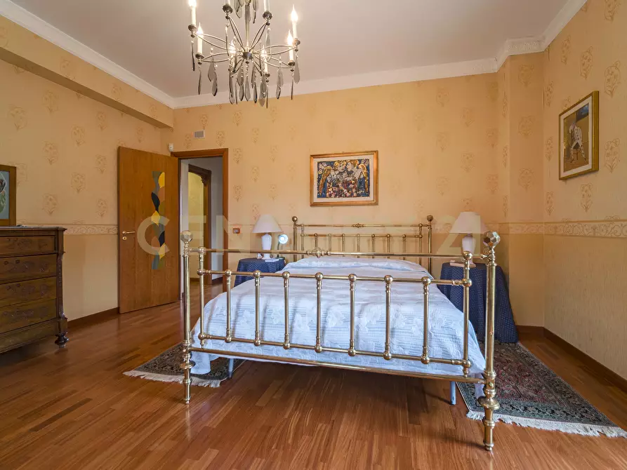 Immagine 26 di Villa in vendita  in Piazza Antonio Stracuzzi 4 a Santa Teresa Di Riva