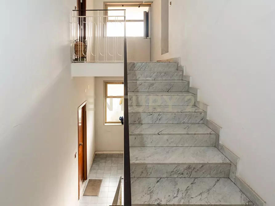 Immagine 3 di Appartamento in vendita  in Via dei Lillà 1 a Valverde