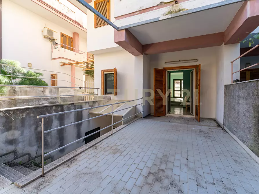 Immagine 30 di Bilocale in vendita  in Via Nazionale 74 bis a Letojanni