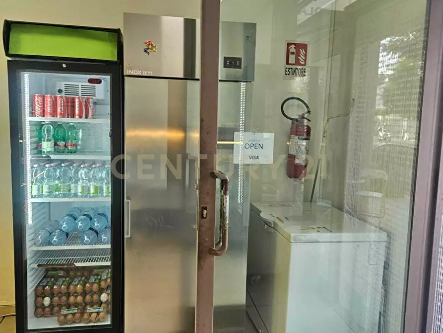 Immagine 7 di Attività commerciale in vendita  in Via Nuovalucello 156 a Catania