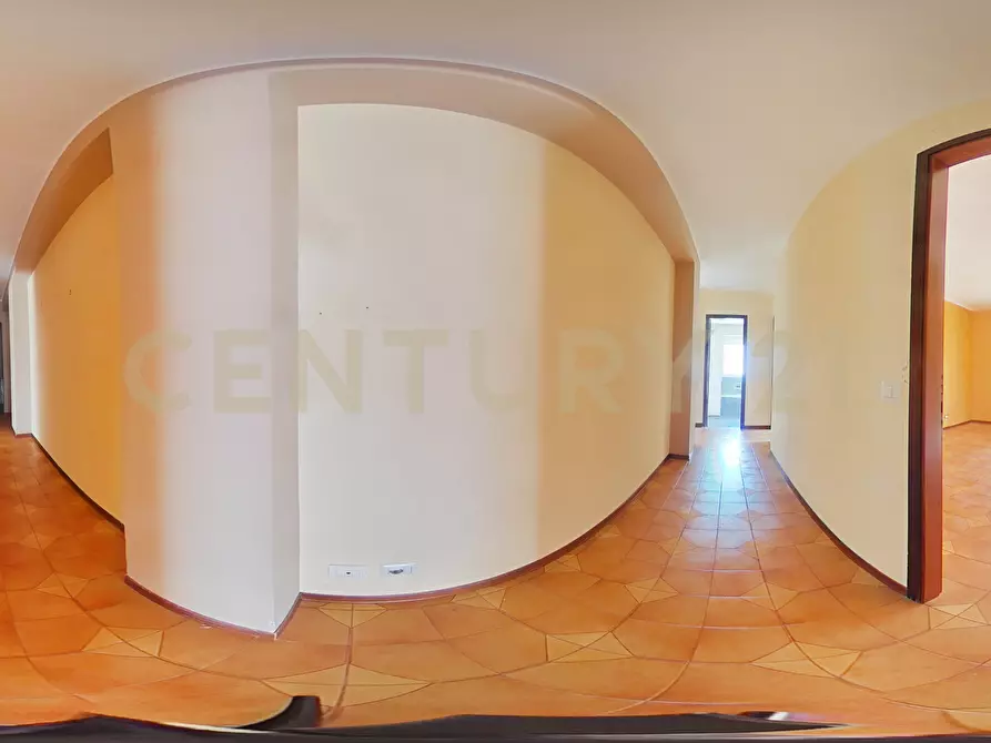 Immagine 51 di Trilocale in vendita  in Via San Nicolò 134 a Aci Catena