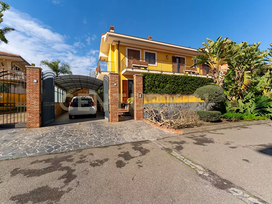 Immagine 1 di Casa indipendente in vendita  in Via N. Martoglio 3 a San Gregorio Di Catania