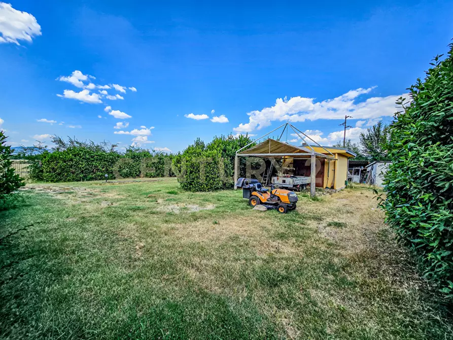 Immagine 9 di Villa in vendita  in Via del Madonnino snc a Grosseto