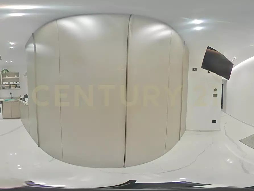 Immagine 125 di Villa in vendita  in Via Sant' Andrea 8 a Catania