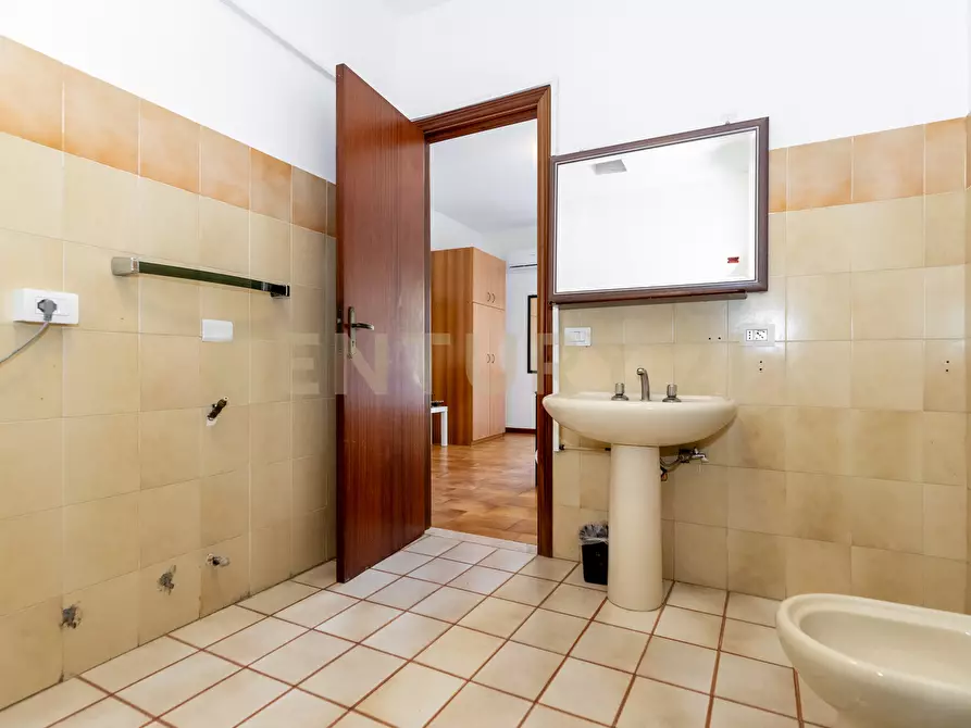 Immagine 22 di Quadrilocale in vendita  in Via Cavour 5 a Sant'alessio Siculo