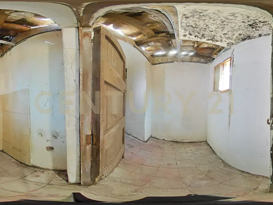 Immagine 34 di Villa in vendita  in Via Manganelli 1 a Mascalucia