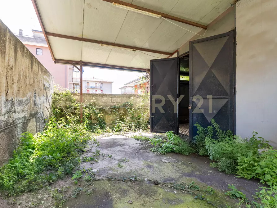 Immagine 21 di Garage in vendita  in Via Antonio de Curtis 27 a Misterbianco