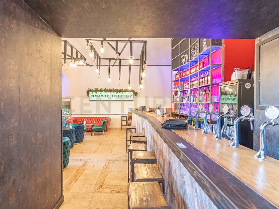 Immagine 11 di Bar / Ristorante in vendita  in Via Romana 193 a Guidonia Montecelio