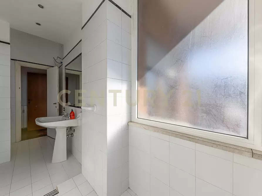 Immagine 24 di Attico in vendita  in Via Francesco Borgatti 18 a Roma