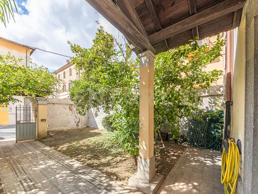 Immagine 29 di Quadrilocale in vendita  in Via Armando Sala 29 a Bracciano