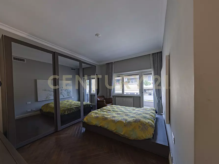 Immagine 22 di Quadrilocale in vendita  in Via Gregorio VII 382 a Roma