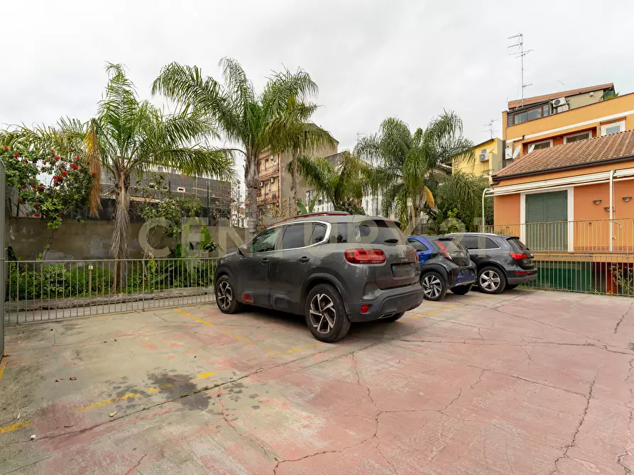 Immagine 5 di Attico in vendita  in Via Maria Gianni 85 a Catania