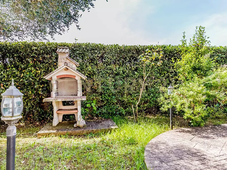 Immagine 26 di Villa in vendita  in VIA NAPOLI a Fiano Romano