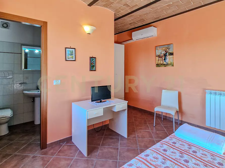 Immagine 34 di Rustico / casale in vendita  in Loc. Poderi di Montemerano a Manciano