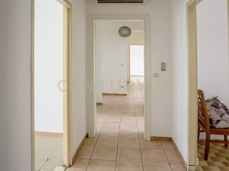 Immagine 16 di Pentalocale in vendita  in Via Umberto Maddalena 1 a Verona