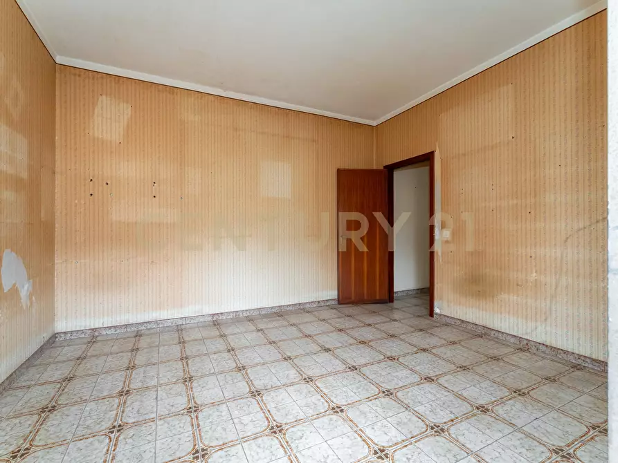 Immagine 26 di Appartamento in vendita  in Via Monsignor Salvatore Bella 2 a Aci Catena