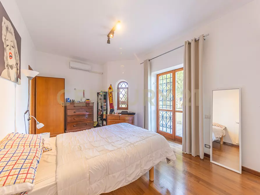 Immagine 27 di Casa bifamiliare in vendita  in Via Paolo Monelli 11 a Roma