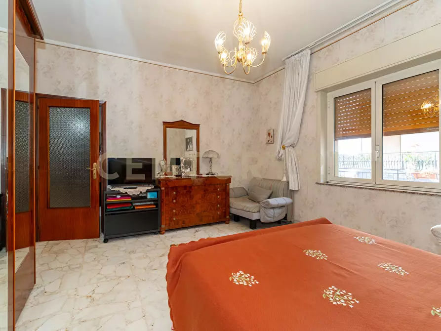 Immagine 10 di Pentalocale in vendita  in Via Goffredo Mameli 4 a Belpasso