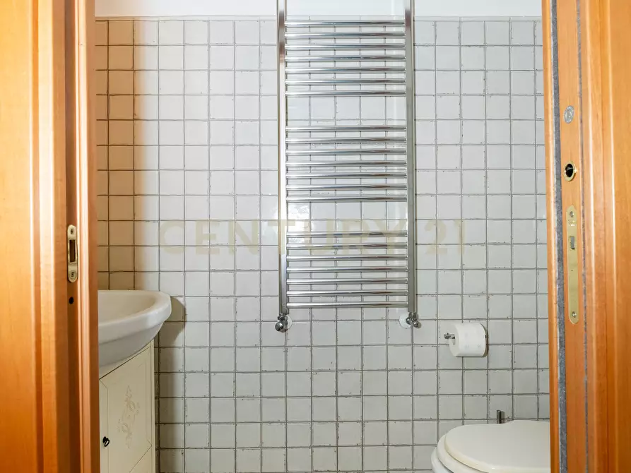 Immagine 27 di Quadrilocale in vendita  in Via Enrico Ferri 15 a Catania