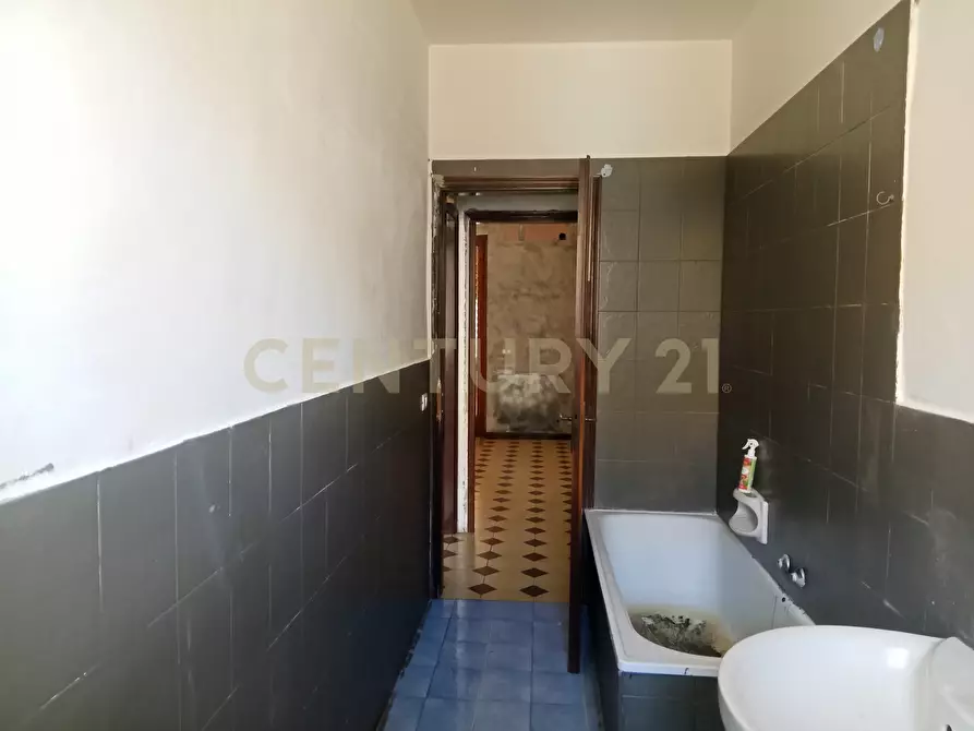 Immagine 23 di Bilocale in vendita  in Via Spirito Santo 51 a Aci Sant'antonio