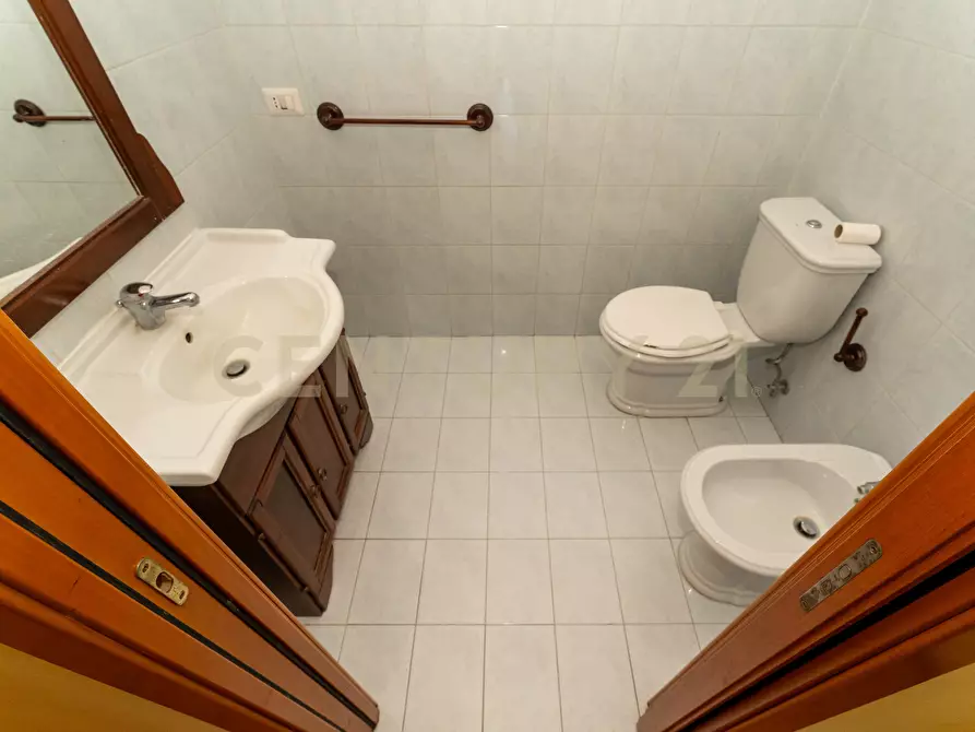 Immagine 25 di Porzione di casa in vendita  in Via degli Ulivi 9 a Tremestieri Etneo