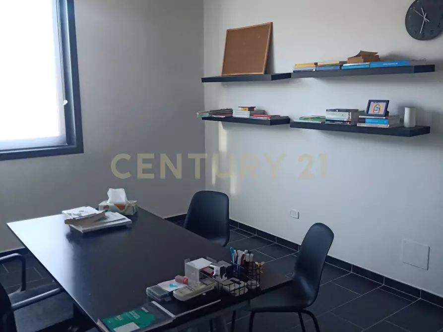 Immagine 3 di Ufficio in vendita  in Via Aurelia Nord 221 a Grosseto