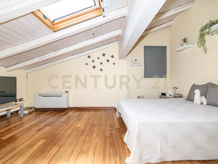 Immagine 53 di Villa in vendita  in Via Scalilla 42 a Catania