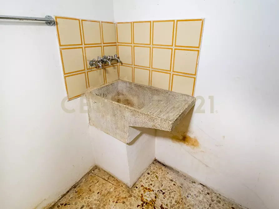 Immagine 19 di Appartamento in vendita  in VIA LUIGI STURZO 129 a Caltagirone