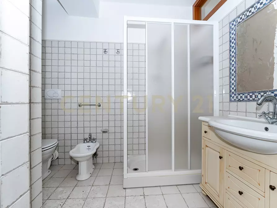 Immagine 33 di Quadrilocale in vendita  in Via Enrico Ferri 15 a Catania