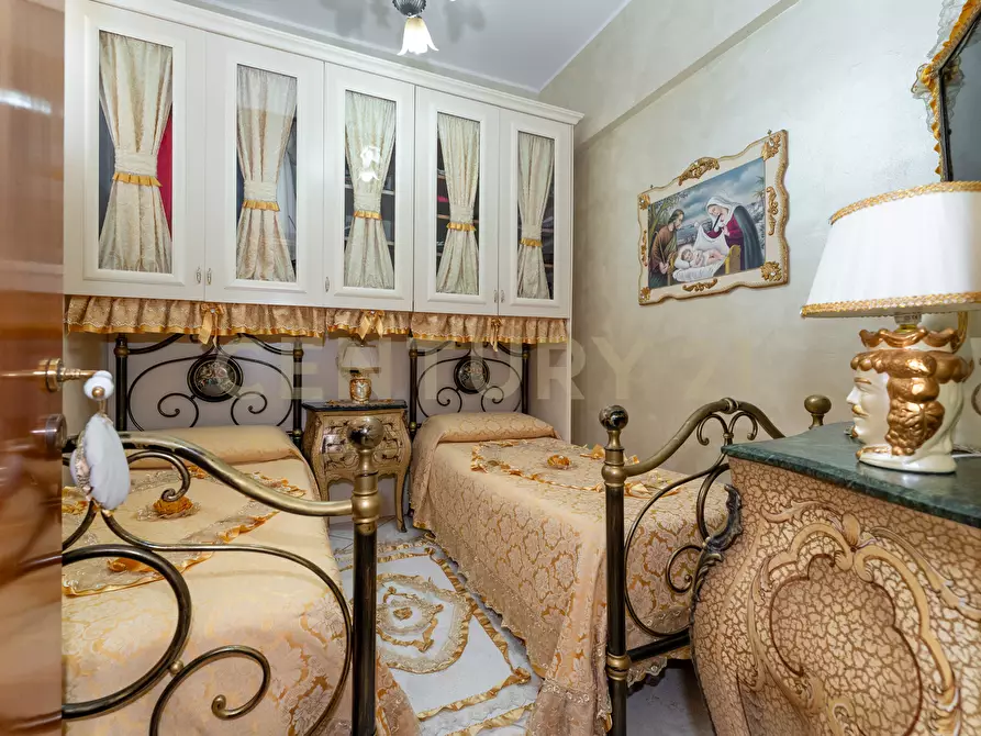 Immagine 14 di Appartamento in vendita  in Via Aurora 5 a Catania