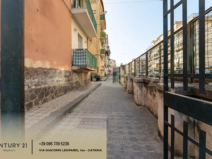 Immagine 44 di Appartamento in vendita  in Viale Mario Rapisardi 456 a Catania