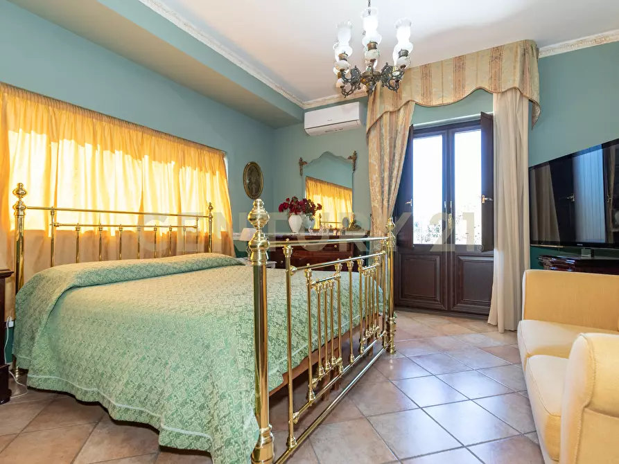 Immagine 22 di Casa indipendente in vendita  in Via Alessandria 80 a San Giovanni La Punta