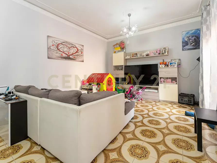 Immagine 5 di Appartamento in vendita  in Via Badia 47 a Aci Catena