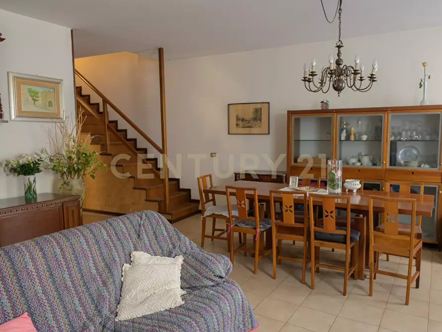 Immagine 7 di Pentalocale in vendita  in Corso Giacomo Matteotti 109 a Arzignano